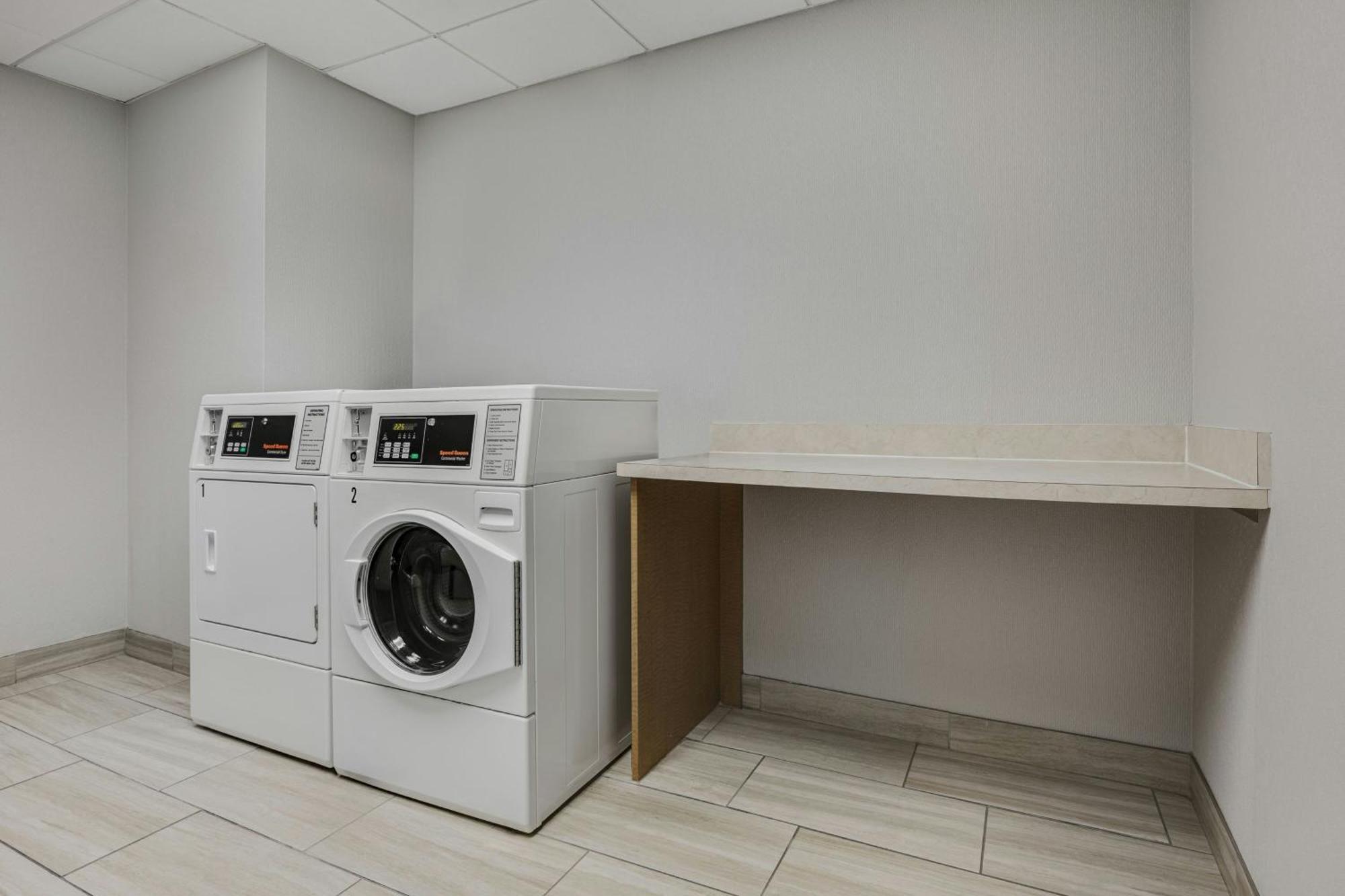 Springhill Suites By Marriott Jacksonville North I-95 Area Exteriör bild